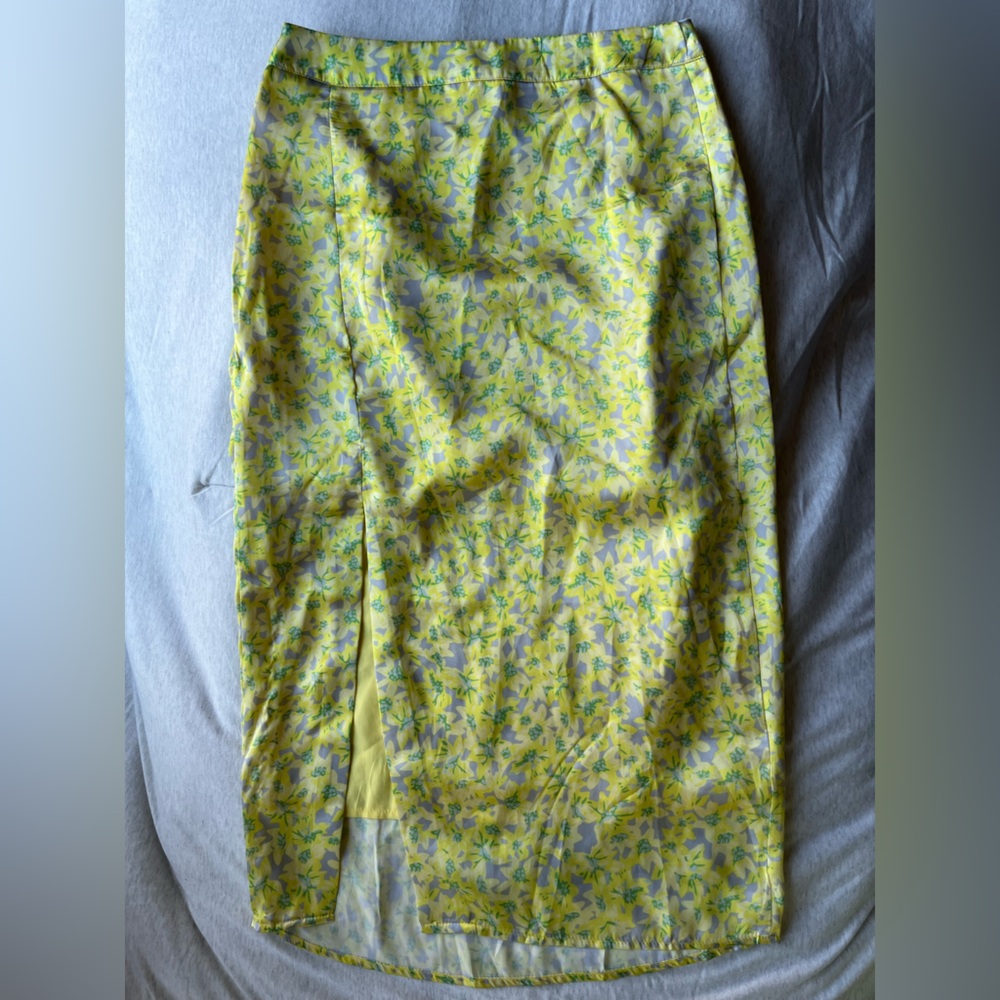 SHEIN Floral Yellow Skirt